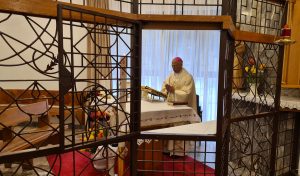 Pročitajte više o članku Nuncij Francis Assisi Chullikatt pohodio naš samostan