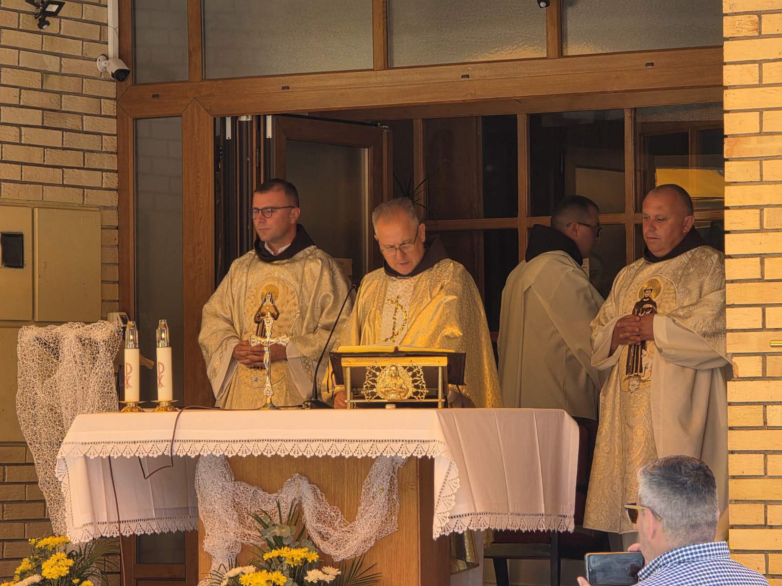Pročitajte više o članku Proslava svetkovine sv. Klare Asiške